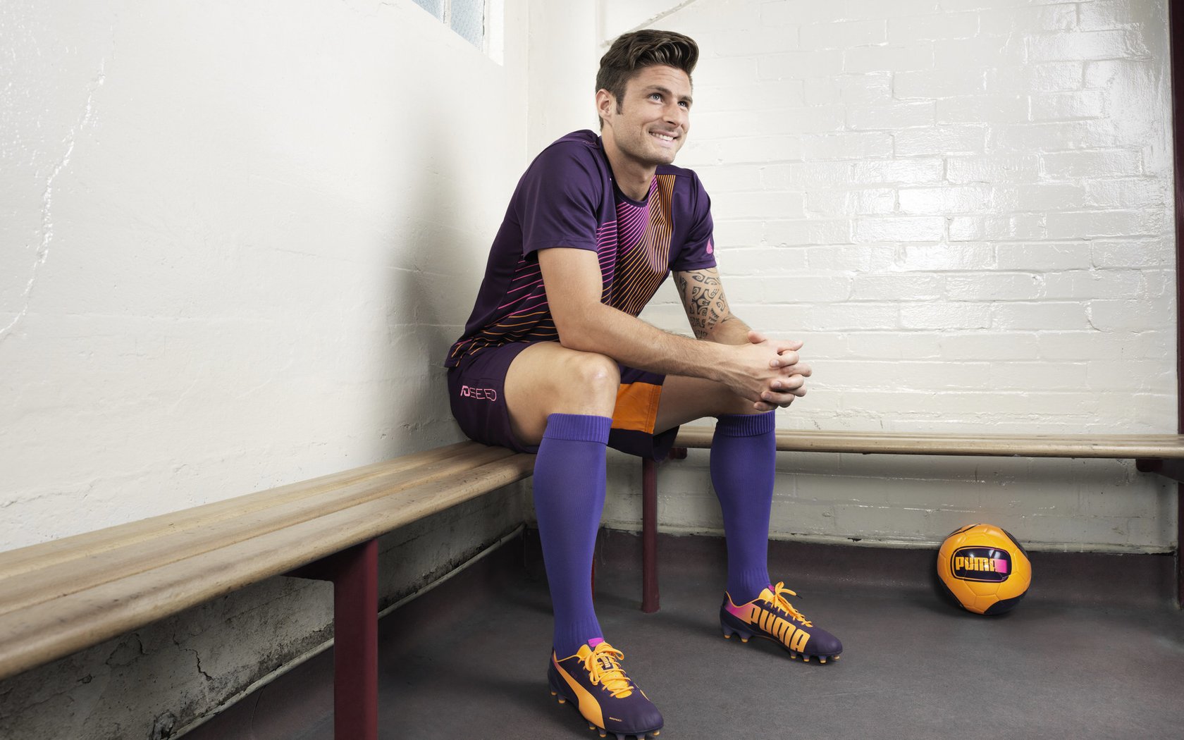 埃弗顿补强锋线力求摆脱保级区，埃弗顿吧