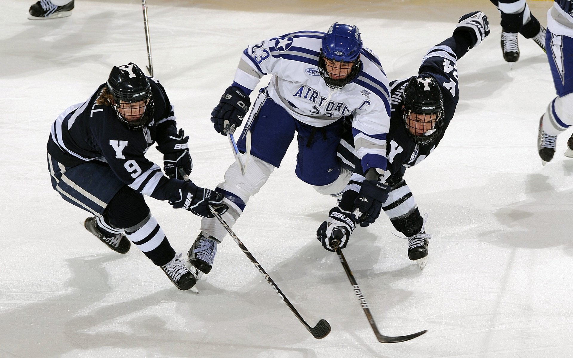 澳大利亚队完美接力赢得观众喝彩，澳大利亚队第几个出场